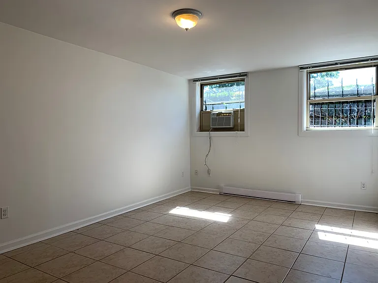 Squirrel HIll Properties — Photo 32