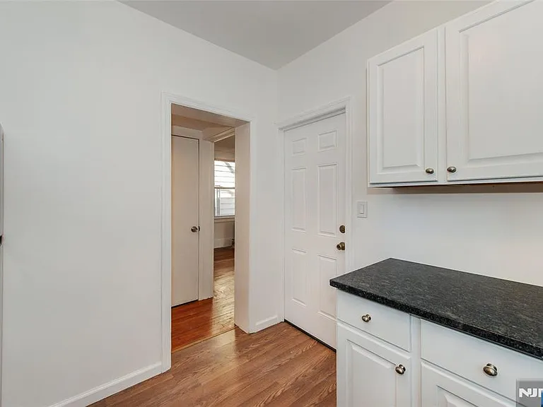 51 Riggs Pl — Photo 15