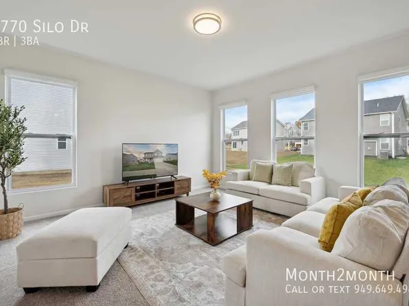 2770 Silo Dr, Saline, MI 48176