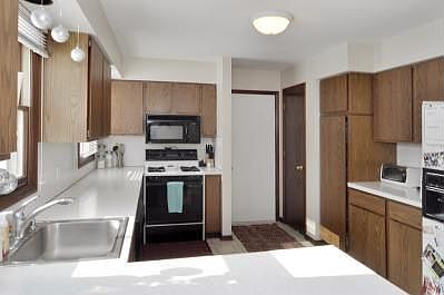 3rd image of 1638 Forest Hill Ave SE