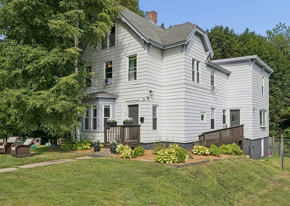 1st image of 32 Winter St