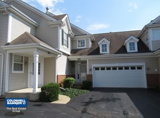 1746 Landreth Ct, Aurora, IL 60504