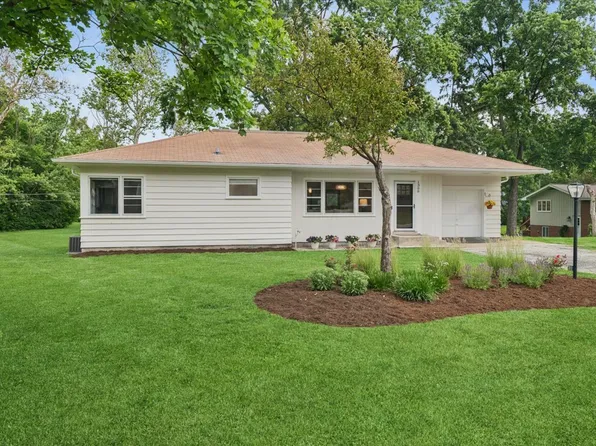 1308 W 53rd Pl, La Grange, IL 60525