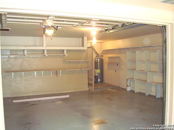 3rd image of 4414 Irene Dr