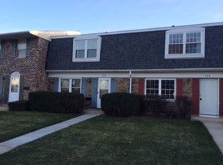 926 Miller Ave, Streamwood, IL 60107