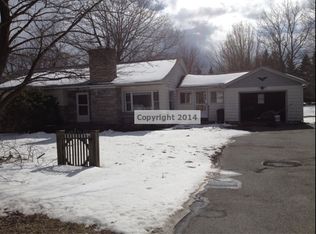 54 Heath Ln, Pocono Summit, PA 18346