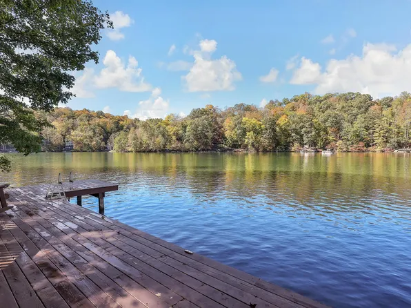 657 Natchez Ln, Sugar Grove, OH 43155