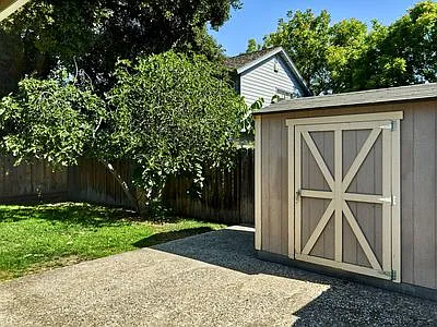 214 Sherland Ave — Photo 21