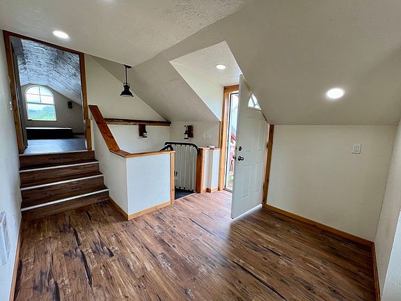 5th image of 52471 Reedsford Rd