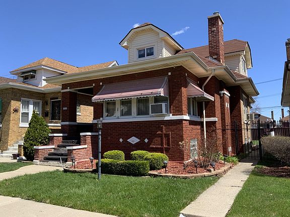 3rd image of 1305 N Mayfield Ave