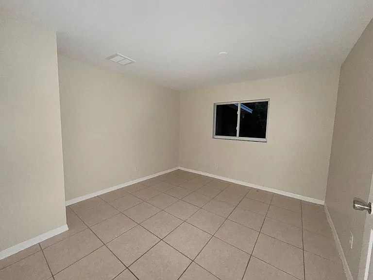 4538 Golfview Blvd — Photo 15