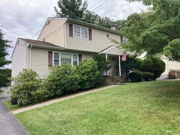 9 Alden Road, Monroe, NY 10950