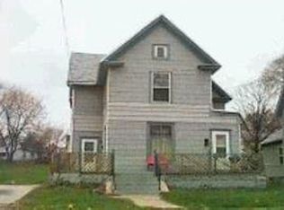 1050 6th St, Beloit, WI 53511