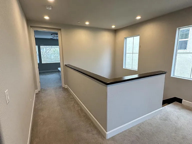 5049 Verona Dr — Photo 18