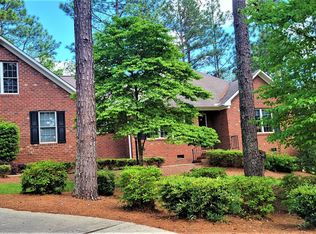 610 Diamondhead Dr S, Pinehurst, NC 28374