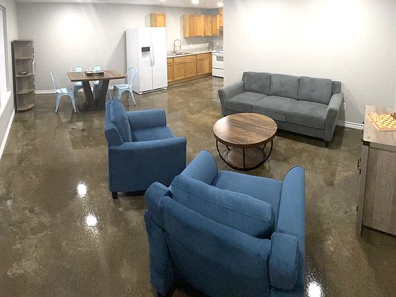 2nd image of 1316 Powers St #101