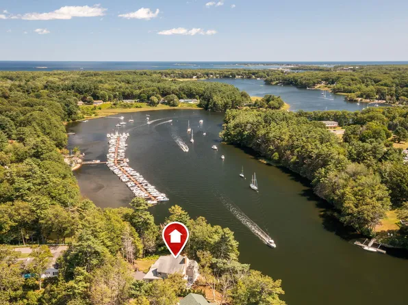 21 Glenhaven Circle W, Saco, ME 04072