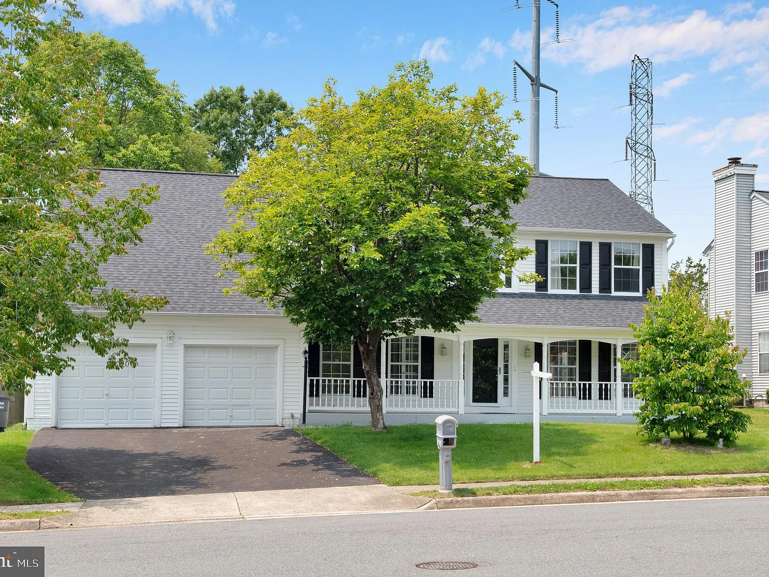 4 bed, 2.5 bath, 4044 sqft, $3,500 — Photo 3
