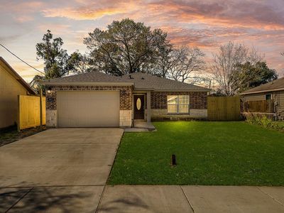 305 E Humble St, Baytown, TX, 77520