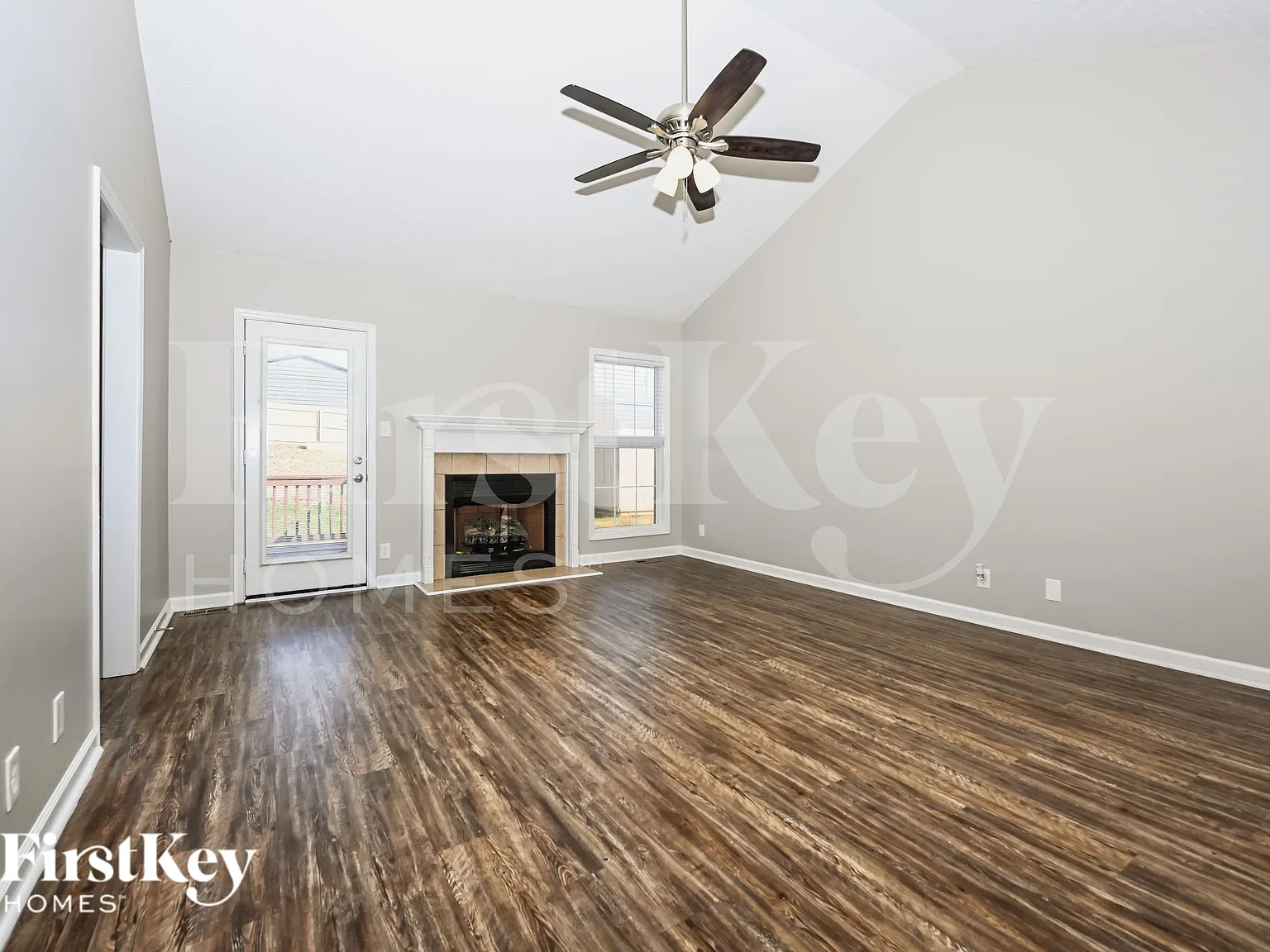 4 bed, 3.0 bath, 2050 sqft, $1,895 — Photo 4
