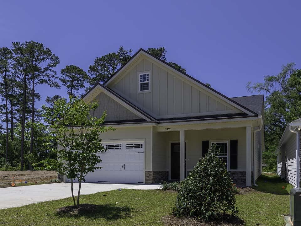 1st image of 230 Cottage Ct