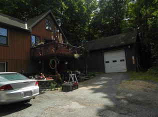 587 Snake Hill Rd, Poestenkill, NY 12140