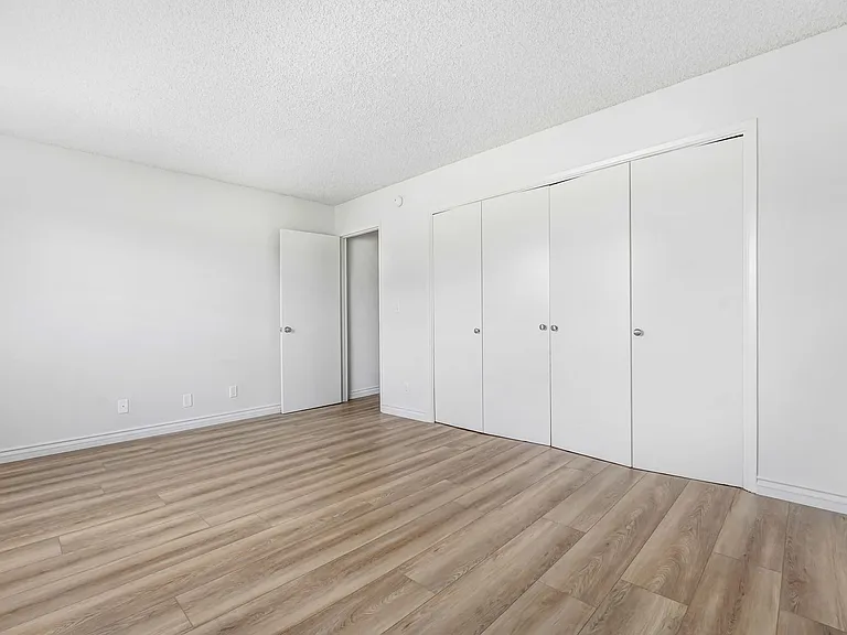 3415 McLaughlin Ave in Mar Vista! Steps to toe Mar Vista Rec Center! — Photo 15