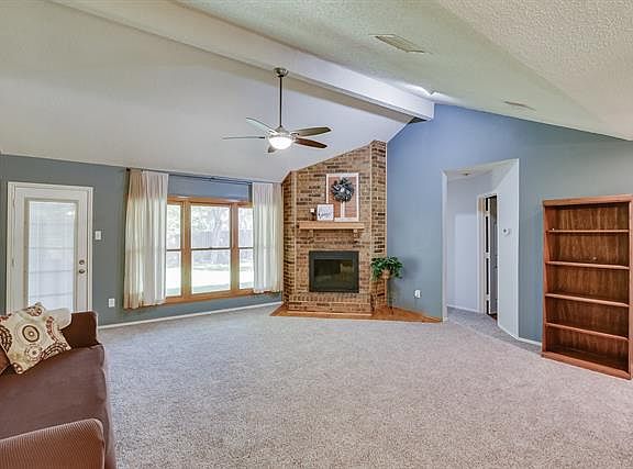 4th image of 3664 San Remo Dr