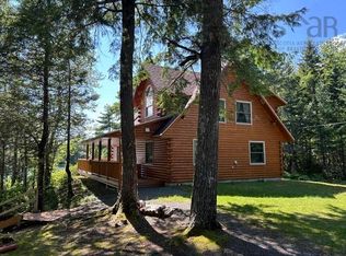 78 Green Island Rd, Shelburne, NS B0T 1W0
