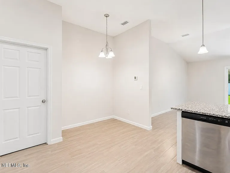 6117 Patriots Landing Ln — Photo 12