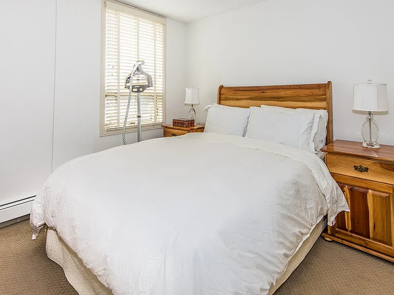 733 14th Ave SW #505 — Photo 8