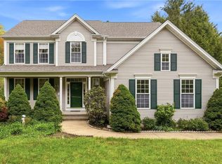 52 Haggarty Hill Rd, Saunderstown, RI 02874
