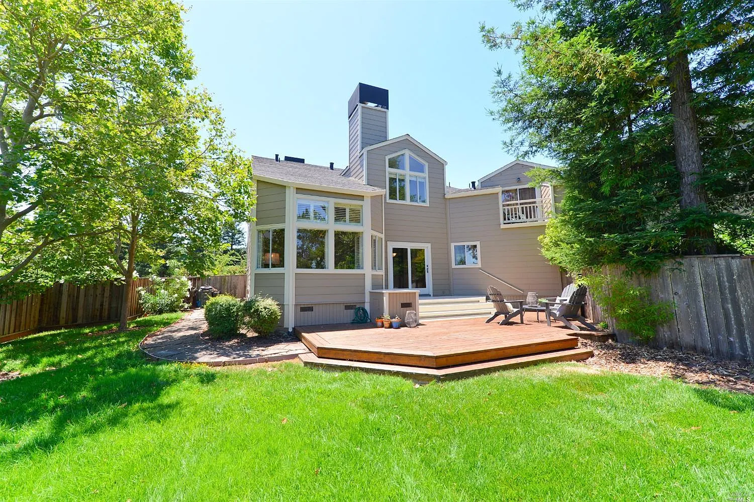 70 Parkview Cir photo 1