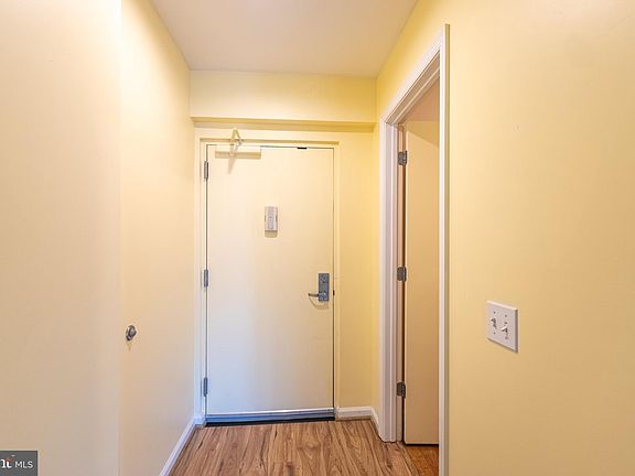 4th image of 3240 Glen Eagles Dr #102-1