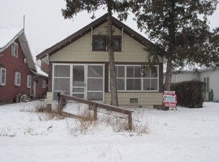 509 3rd Ave E, Williston, ND 58801