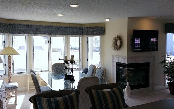 3rd image of 401 54th St #1