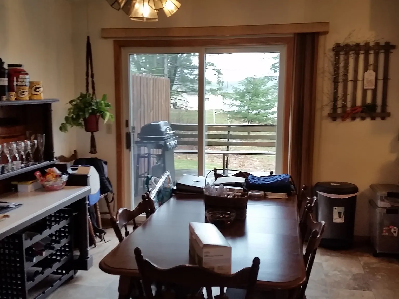 3 bed, 1.5 bath, 1050 sqft, $1,050 — Photo 4