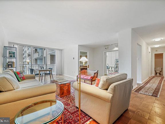 4th image of 3001 Veazey Ter NW APT 1228