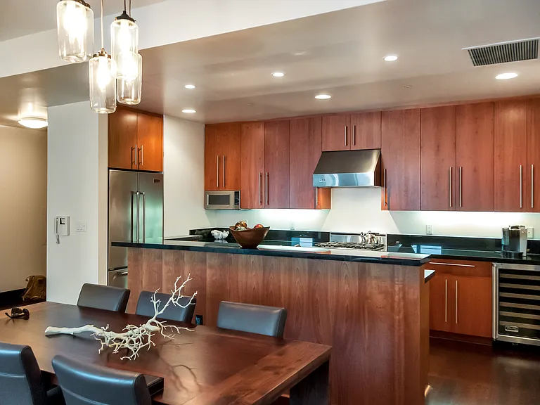 350 Jackson St #202 — Photo 6