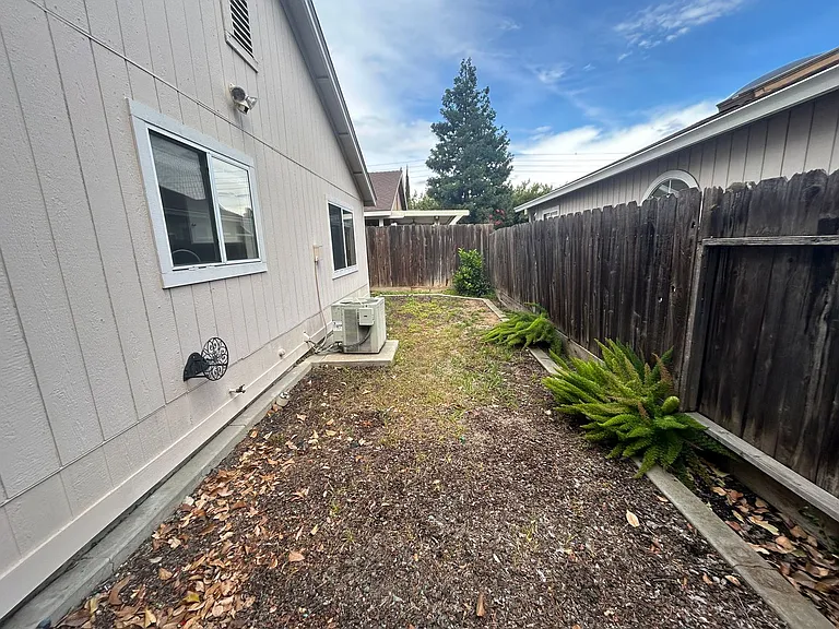 2924 Merle Ave — Photo 26