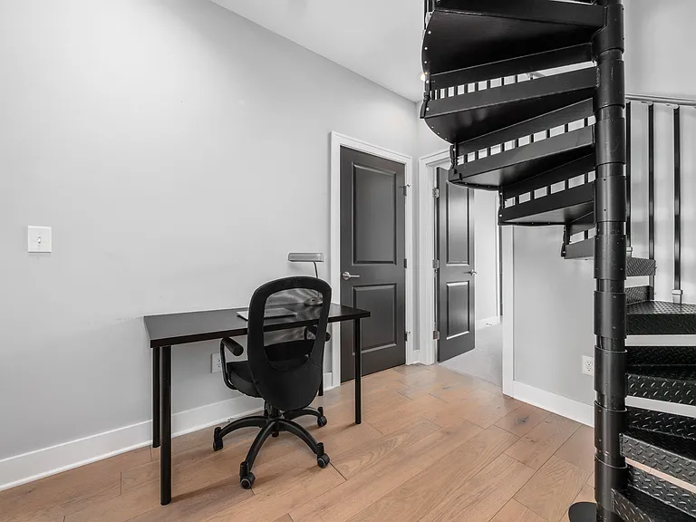 271 Neruda Ave — Photo 51