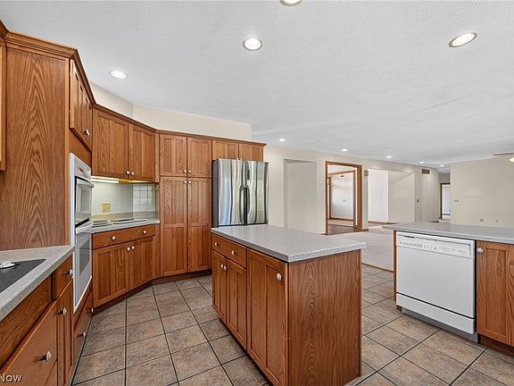 5th image of 6615 Shilling Rd