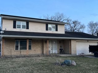 386 Bellaire Dr, Fairborn, OH 45324