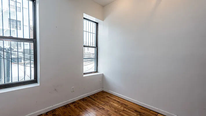 Rented by Nooklyn NYC LLC | media 37