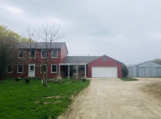 26616 S McKinley Woods Rd, Channahon, IL 60410