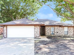 9 Saint Charles Pl, Midlothian, TX 76065
