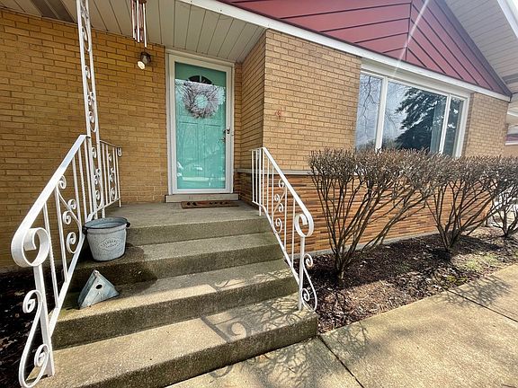 3rd image of 12747 Westgate Dr