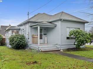 2407 3rd St, Tillamook, OR 97141