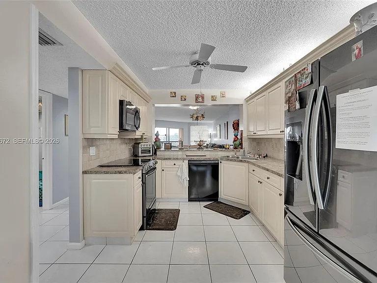 7250 Fairfax Dr #302 — Photo 18