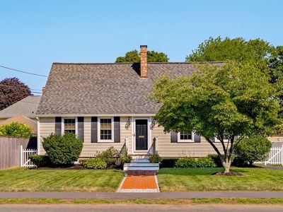 33 Pilgrim St, North Andover, MA, 01845